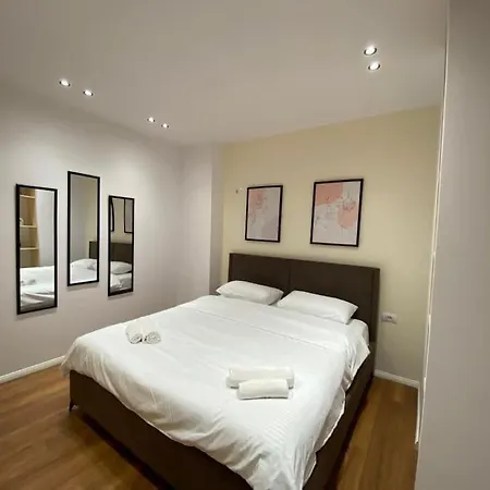 Apartment Fa At Center 02 *